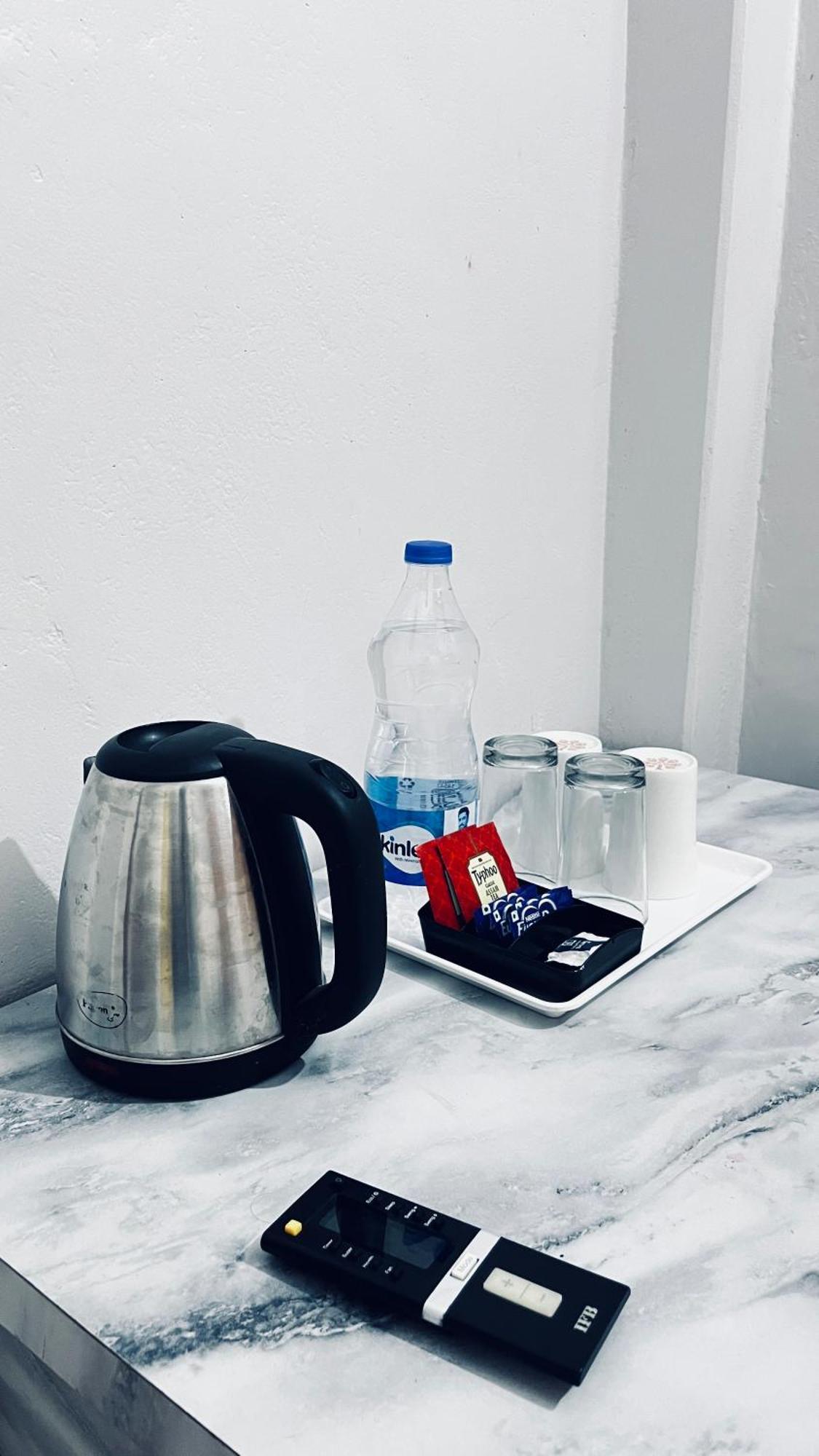 瓦拉纳西 Vibe N Joy酒店 外观 照片